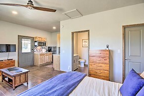 Cozy Elgin Casita w/ Gas Grill: Pets Welcome!