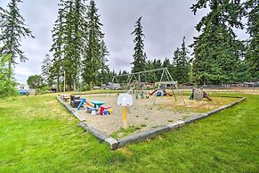 Historic Belfair Cabin Abode on the Hood Canal!