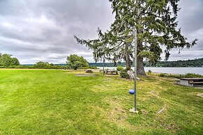 Historic Belfair Cabin Abode on the Hood Canal!
