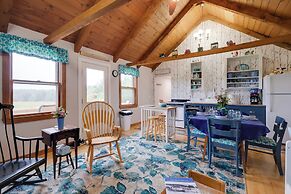 Historic Cottage on Horse Farm: Firepit & BBQ