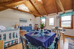 Historic Cottage on Horse Farm: Firepit & BBQ