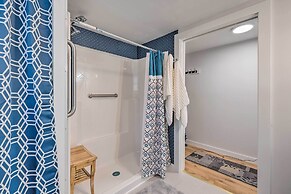 Historic Cottage on Horse Farm: Firepit & BBQ