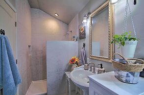 Updated Cabin w/ Fire Pit - 1 Mile From Downtown!