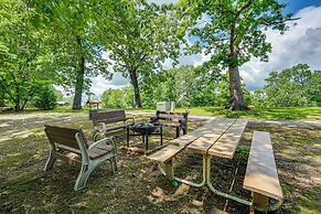 1 Mi to Margaritaville Resort: Cottage w/ Fire Pit