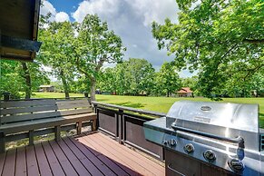 1 Mi to Margaritaville Resort: Cottage w/ Fire Pit