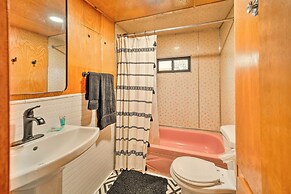 Waterfront Payson Escape w/ Private Hot Tub & Deck