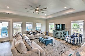 Deck & Ocean Views: Home in Crystal Beach!