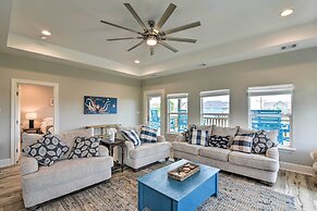 Deck & Ocean Views: Home in Crystal Beach!