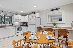 Steps to Pool & Beach: Family Condo in Hilton Head