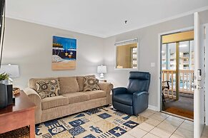 Steps to Pool & Beach: Family Condo in Hilton Head