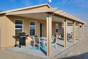 Bullhead City Home w/ Mtn View, By Colorado River