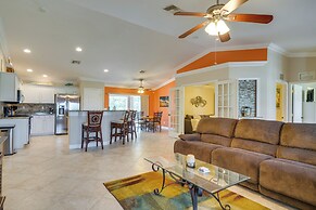 Family-friendly Home ~ 10 Mi to Dtwn Cape Coral