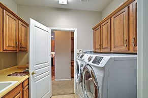 Queen Creek Home: Private Pool + Golf Course View!