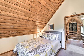 Quiet Guffey Getaway w/ Private Deck, Pond & Canoe