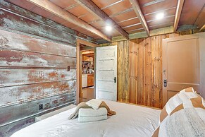 Cabin < 2 Mi to Great Smoky Mtns Natl Park!