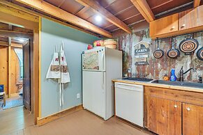 Cabin < 2 Mi to Great Smoky Mtns Natl Park!