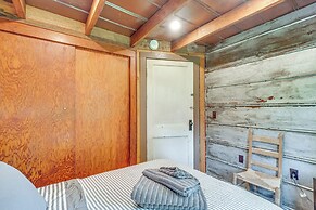 Cabin < 2 Mi to Great Smoky Mtns Natl Park!