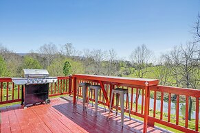 Waterfront Virginia Retreat w/ Canoe, Pets Welcome