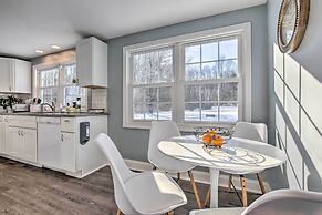 Hampton 'quiet Corner Cottage' w/ Fireplace & Yard