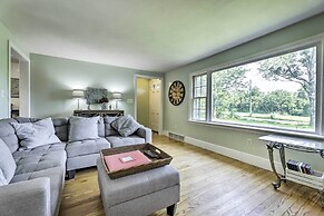 Hampton 'quiet Corner Cottage' w/ Fireplace & Yard