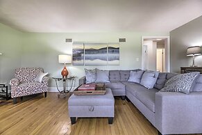 Hampton 'quiet Corner Cottage' w/ Fireplace & Yard