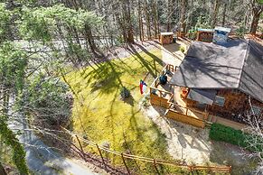 Fire Pit, Grill, & Views: Cashiers Getaway!