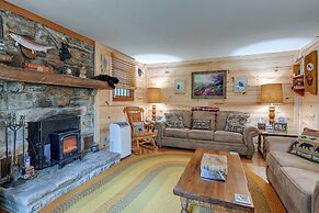 Fire Pit, Grill, & Views: Cashiers Getaway!