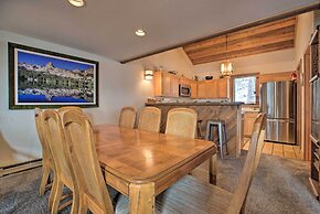 The Mammoth Lodge by Hiking, Lakes, Skiing & More!