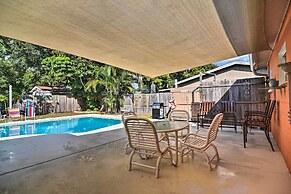 Seminole Retreat w/ Pool ~ 6 Mi to Beaches