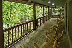 Cozy Blue Ridge Mountain Cabin on 18 Acre Lot