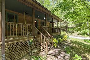 Cozy Blue Ridge Mountain Cabin on 18 Acre Lot