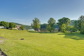 Lakefront Kingsport Home w/ Private Hot Tub!