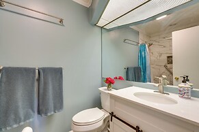 Lakefront Kingsport Home w/ Private Hot Tub!