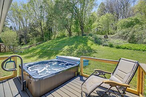 Lakefront Kingsport Home w/ Private Hot Tub!