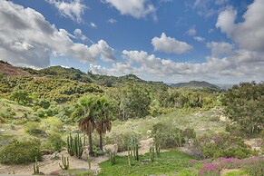 Hot Tub + Balcony: Rainbow Retreat Near Wineries!