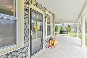 Elegant + Spacious Retreat ~ 18 Mi to Lake Norman!