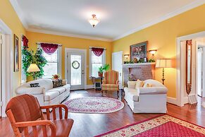 Elegant + Spacious Retreat ~ 18 Mi to Lake Norman!