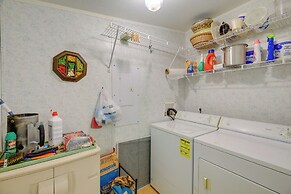 Serene Home: 2 Decks, 3 Mi to Blue Ridge Pkwy