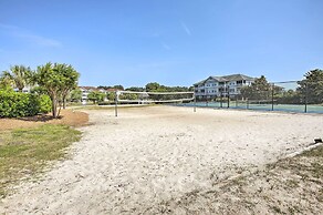 Barefoot Resort Condo w/ Pool, Tennis Court Access