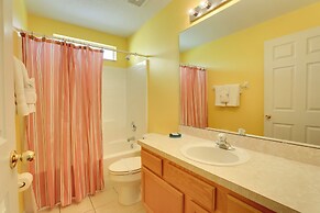 5 Mi to Disney: Lake-view Villa in Emerald Island!