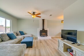 1 Mi to Town: Lake Havasu Home w/ Heated Pool