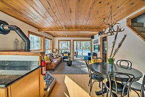 Mysty Mountain Cabin on River: Near Stevens Pass!
