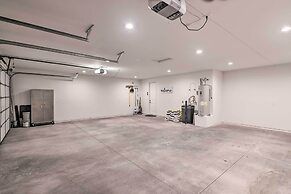 Arizona Home: 3 Mi to CO River, Snowbirds Welcome