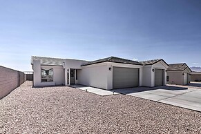 Arizona Home: 3 Mi to CO River, Snowbirds Welcome