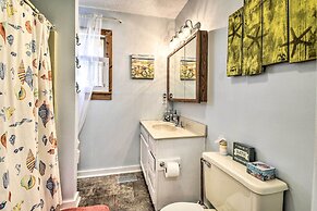 Hatteras-style Salvo Home - Walk to Shore!