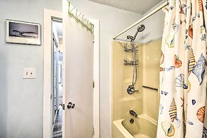 Hatteras-style Salvo Home - Walk to Shore!