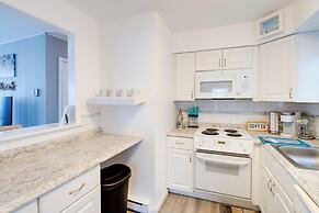Bayfront Brigantine Escape w/ Porch & Bay Views!
