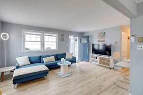 Bayfront Brigantine Escape w/ Porch & Bay Views!