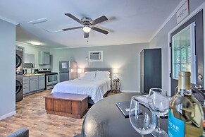Cozy Studio Cabin on Lake O the Pines w/ Deck!
