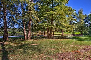 Cozy Studio Cabin on Lake O the Pines w/ Deck!